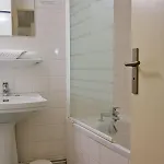 Hotel De 2*
